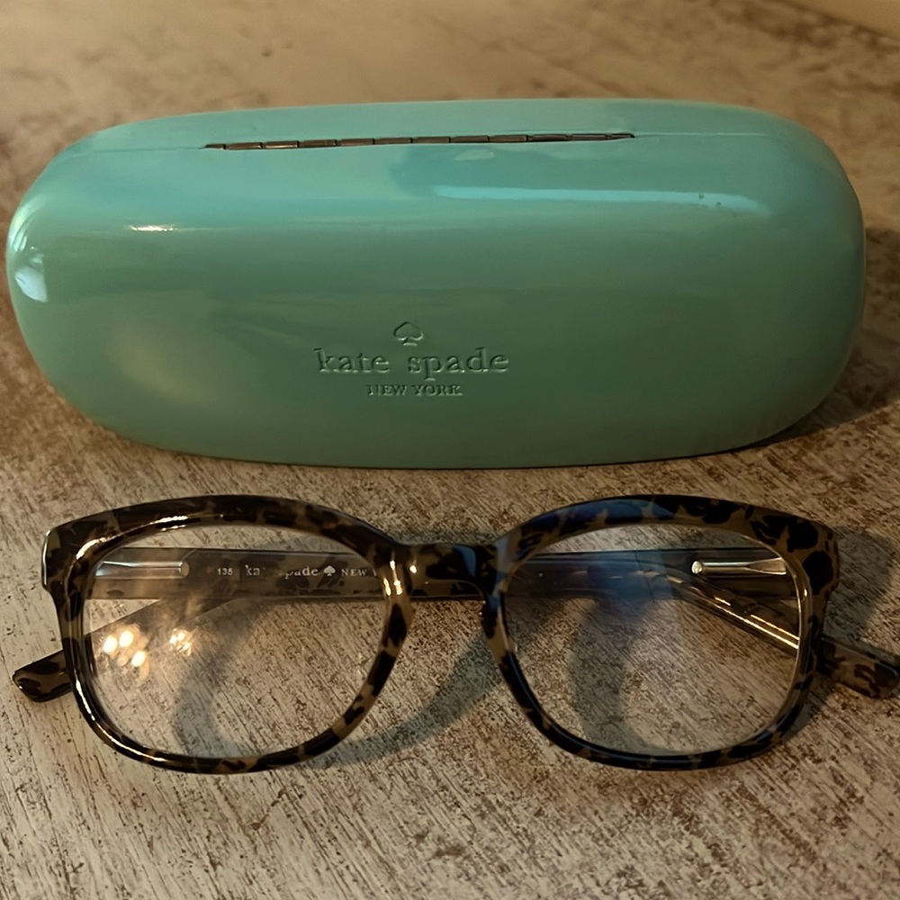 Kate Spade Reader